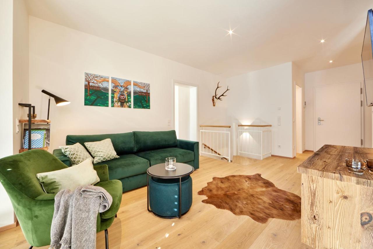 Hirsch Apartment *